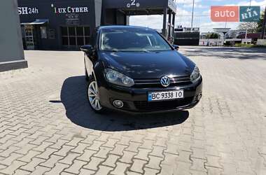 Хэтчбек Volkswagen Golf 2013 в 