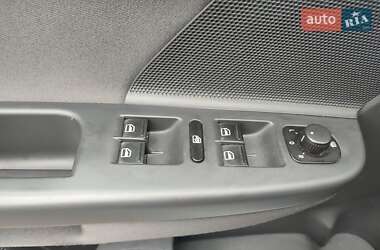 Хетчбек Volkswagen Golf 2007 в 
