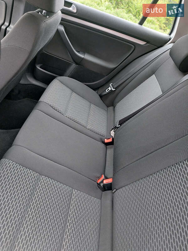 Універсал Volkswagen Golf 2013 в Білій Церкві