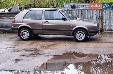 Хэтчбек Volkswagen Golf 1988 в 