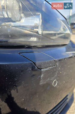 Хетчбек Volkswagen Golf 2011 в 