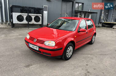Хетчбек Volkswagen Golf 1998 в 