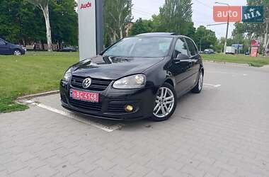 Хэтчбек Volkswagen Golf 2008 в Запорожье