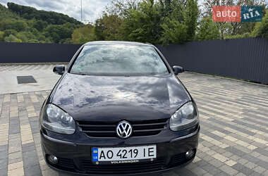 Хэтчбек Volkswagen Golf 2008 в 