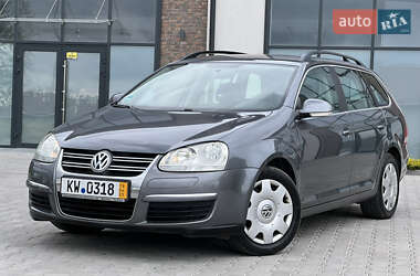 Універсал Volkswagen Golf 2009 в Тернополі