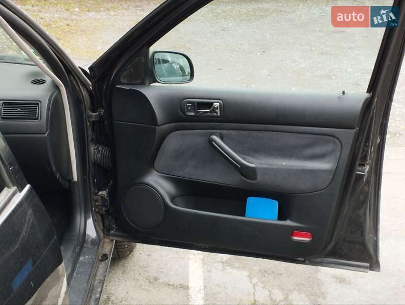 Універсал Volkswagen Golf 2000 в Херсоні