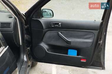 Универсал Volkswagen Golf 2000 в 
