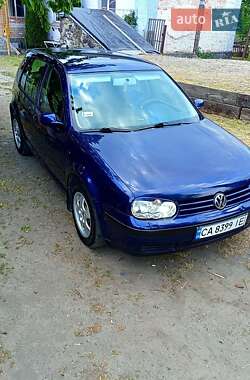 Хэтчбек Volkswagen Golf 2002 в Звенигородке