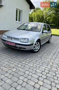Хэтчбек Volkswagen Golf 2002 в Теребовле