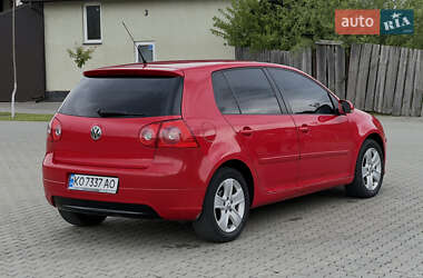 Хетчбек Volkswagen Golf 2007 в 