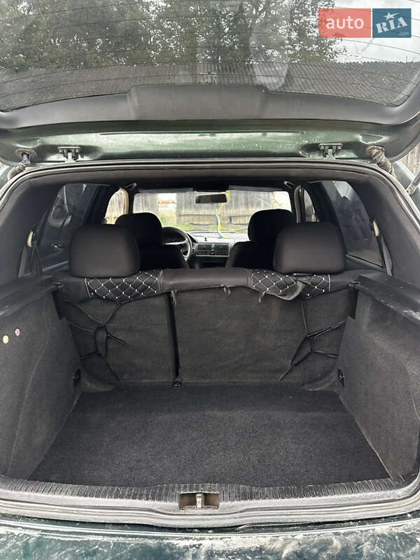 Хэтчбек Volkswagen Golf 1999 в Черновцах