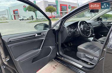 Универсал Volkswagen Golf 2014 в 