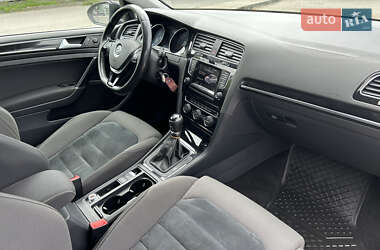 Универсал Volkswagen Golf 2014 в 