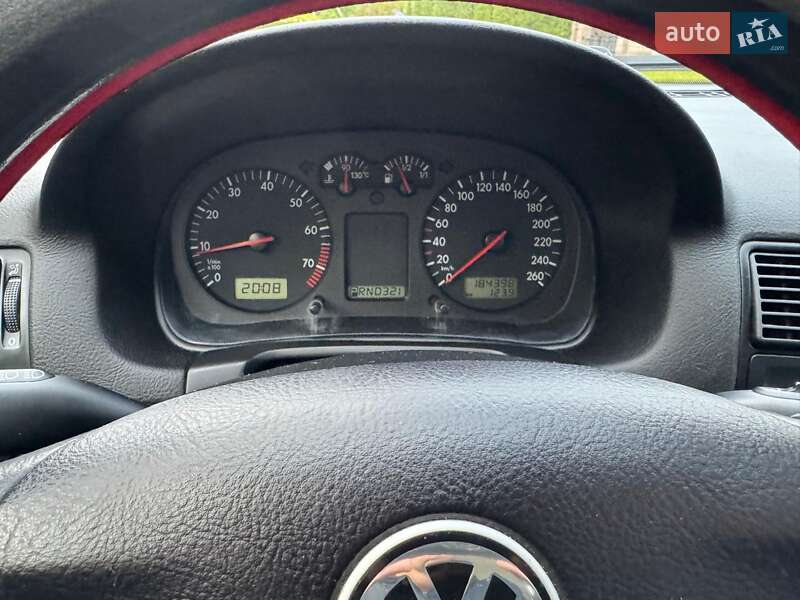 Хетчбек Volkswagen Golf 2000 в Рівному