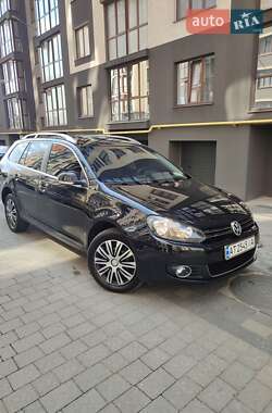 Універсал Volkswagen Golf 2010 в Івано-Франківську