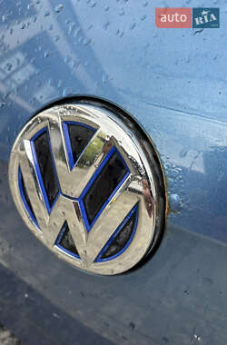 Хетчбек Volkswagen Golf 2016 в 
