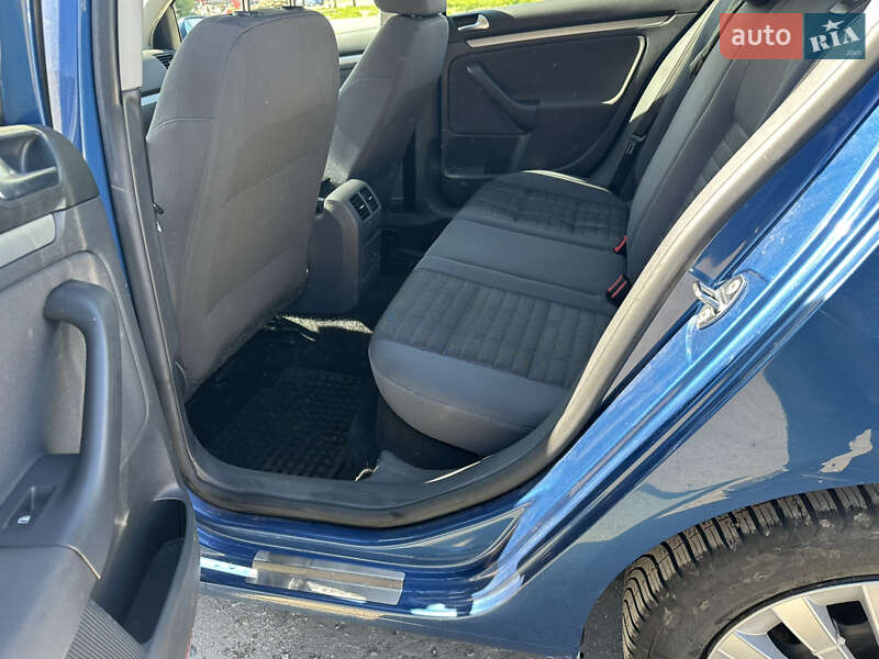 Хетчбек Volkswagen Golf 2007 в Тернополі