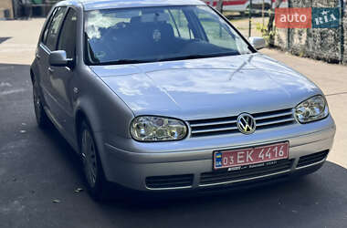 Хетчбек Volkswagen Golf 2002 в Одесі
