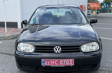 Хетчбек Volkswagen Golf 2002 в 
