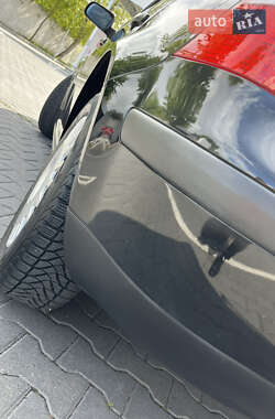 Хетчбек Volkswagen Golf 2002 в 