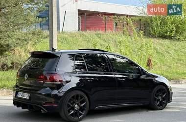 Хэтчбек Volkswagen Golf 2013 в 