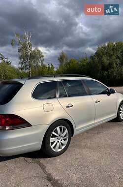 Універсал Volkswagen Golf 2009 в 