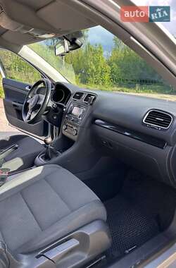 Універсал Volkswagen Golf 2009 в 