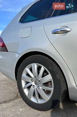 Універсал Volkswagen Golf 2009 в 