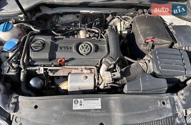 Універсал Volkswagen Golf 2009 в 