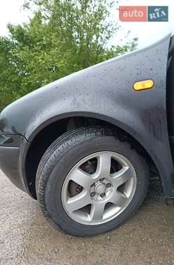 Хетчбек Volkswagen Golf 1999 в Запоріжжі