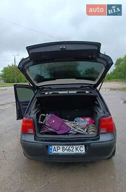 Хетчбек Volkswagen Golf 1999 в 