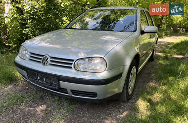 Универсал Volkswagen Golf 2005 в Николаеве