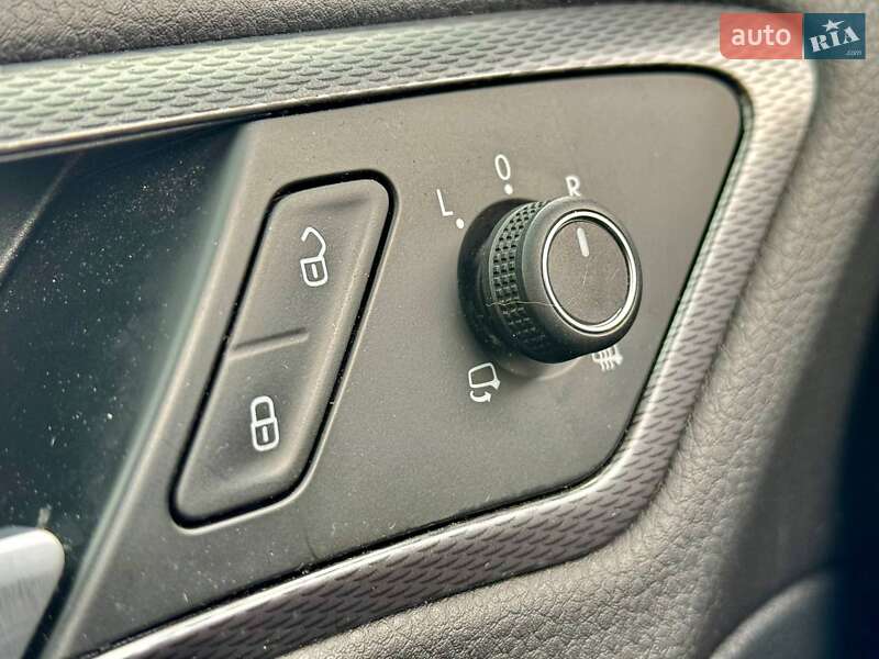 Универсал Volkswagen Golf 2016 в Львове