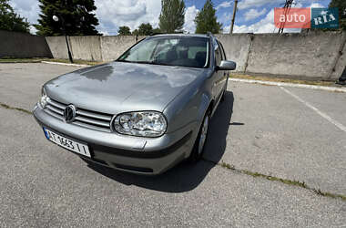 Универсал Volkswagen Golf 2002 в Запорожье