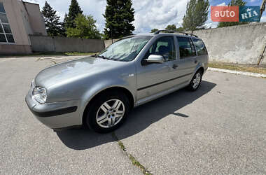 Универсал Volkswagen Golf 2002 в 