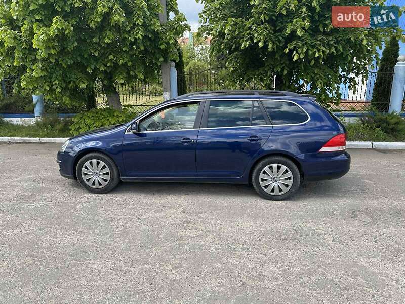 Універсал Volkswagen Golf 2009 в Ковелі
