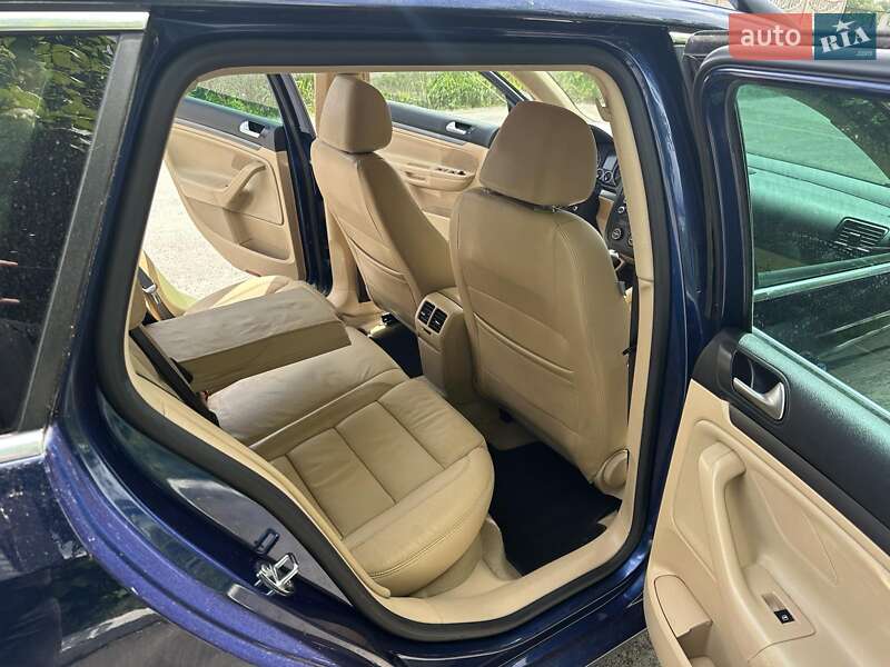 Універсал Volkswagen Golf 2009 в Ковелі