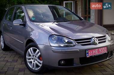 Хэтчбек Volkswagen Golf 2008 в Кременчуге