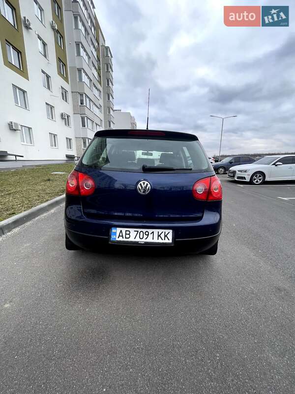 Хетчбек Volkswagen Golf 2006 в Вінниці
