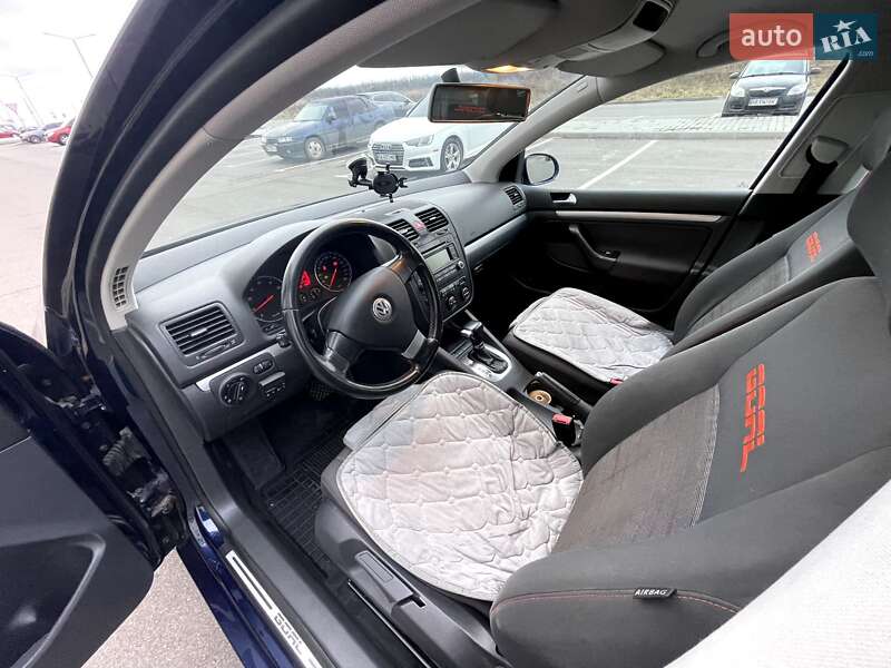 Хетчбек Volkswagen Golf 2006 в Вінниці