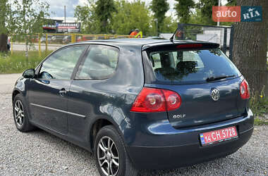 Хэтчбек Volkswagen Golf 2007 в 
