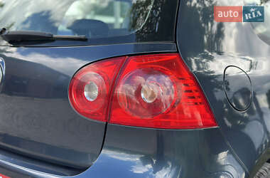 Хэтчбек Volkswagen Golf 2007 в 