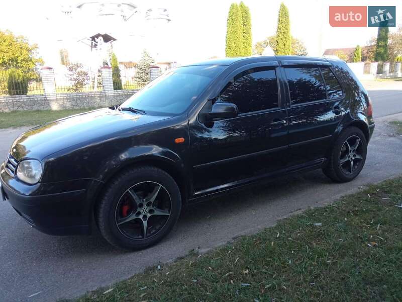 Хэтчбек Volkswagen Golf 1999 в Бродах
