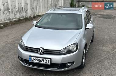 Універсал Volkswagen Golf 2010 в 