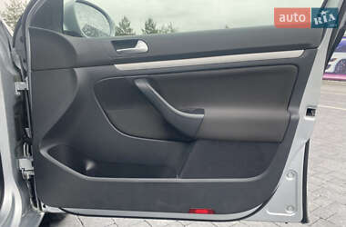 Универсал Volkswagen Golf 2013 в 