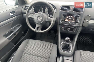 Универсал Volkswagen Golf 2013 в 