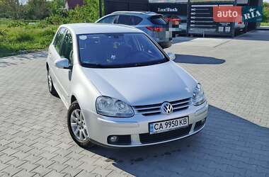 Хетчбек Volkswagen Golf 2005 в Звенигородці