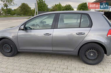 Хэтчбек Volkswagen Golf 2009 в 