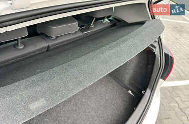 Хетчбек Volkswagen Golf 2008 в 