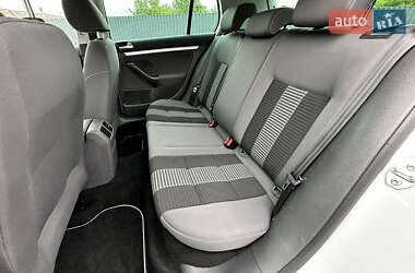 Хетчбек Volkswagen Golf 2008 в 